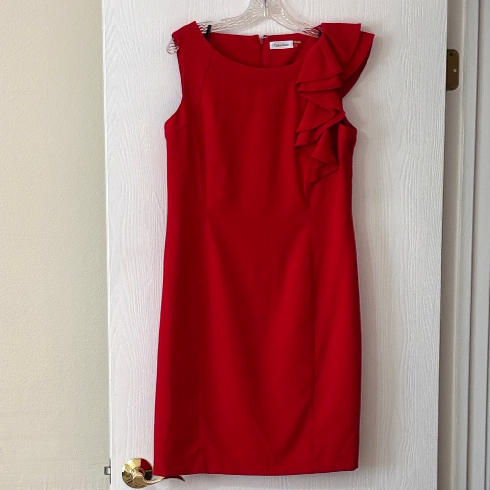 Stunning Calvin Klein Sleeveless Red Dress